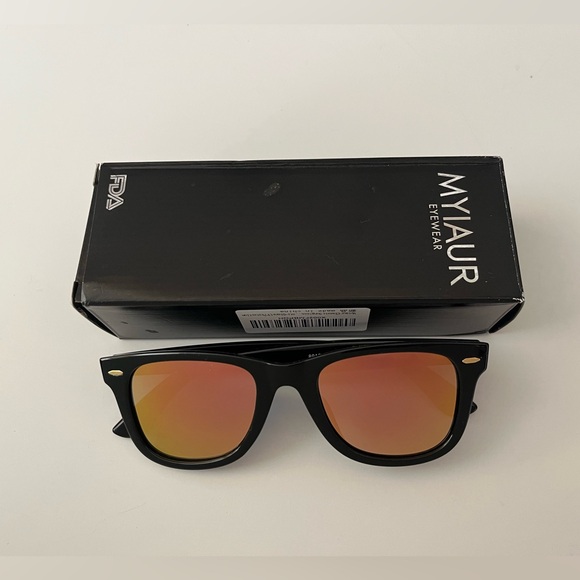 Amazon Accessories - MYIAUR Eyewear | Classic Sunglasses Anti-Glare UV Protection